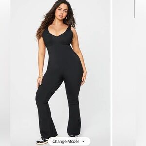 Yitty Ultra-Smooth Flare Catsuit (fabletics)